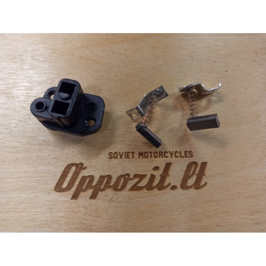 12V generatoriaus šepetėliai su korpusu