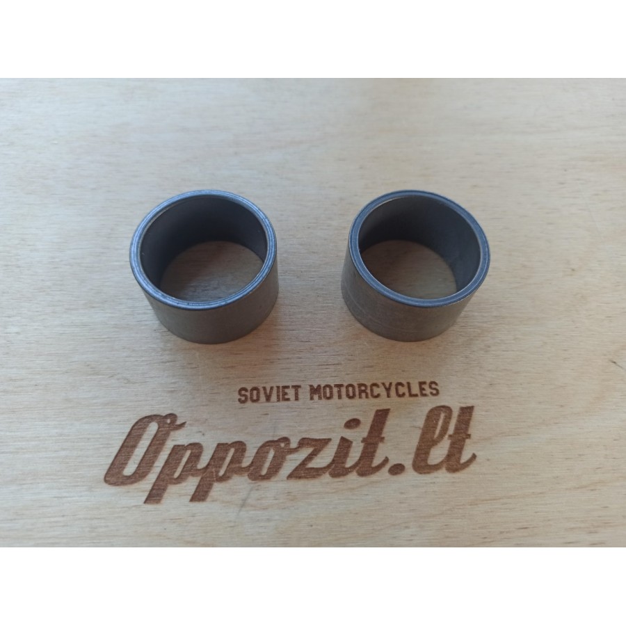 Priekinių amortizatorių įvorės. Metalinės 33mm